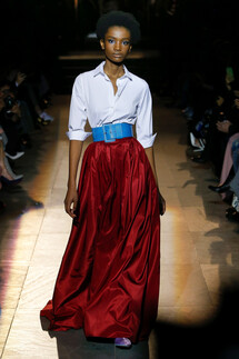 Carolina Herrera Fall 2018 Ready-to-Wear Каролина Эррера осень зима 2018 коллекция неделя моды в Нью Йорке Mainstyle